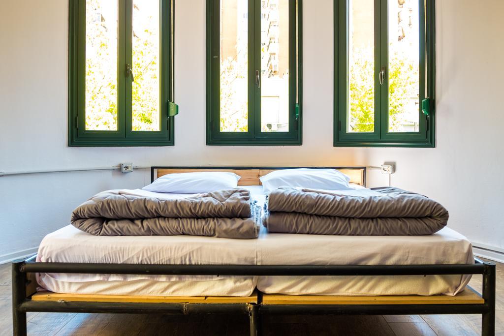 Destil Hostel Tirana Eksteriør billede