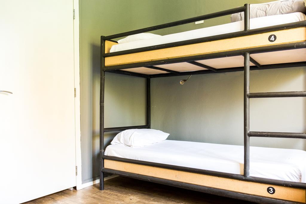 Destil Hostel Tirana Eksteriør billede