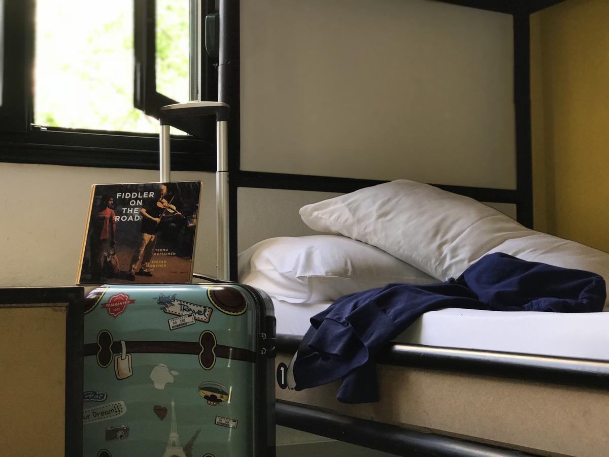 Destil Hostel Tirana Eksteriør billede